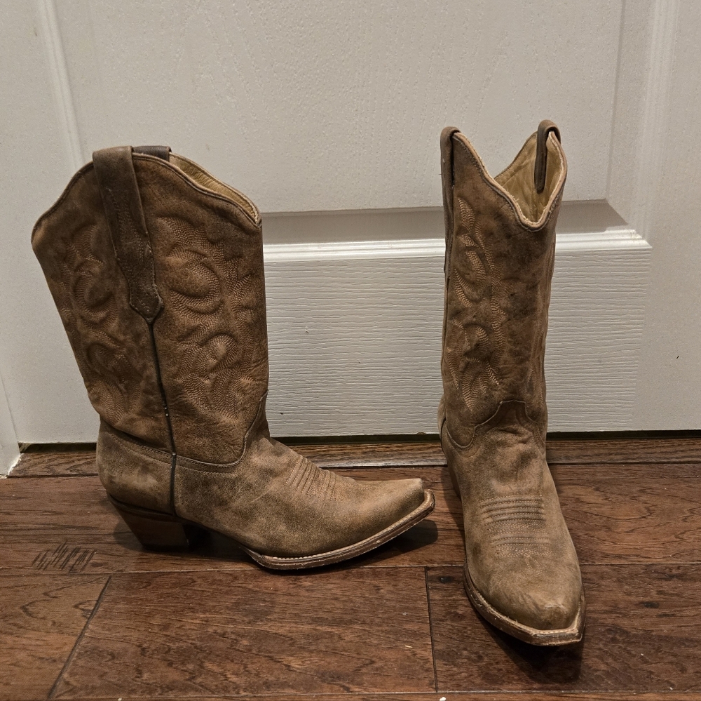 Corral Womens Cowboy Boots - sz 8.5